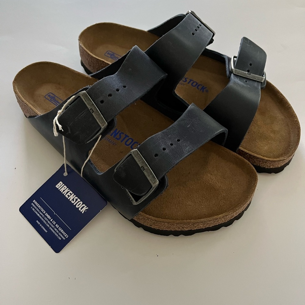 NWT women's Arizona Birkenstock navy sandals.